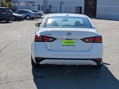 2025 Nissan Altima S FWD
