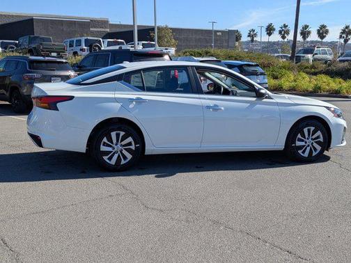 2025 Nissan Altima S FWD