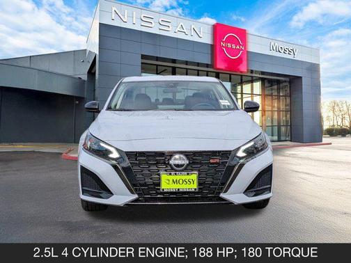 2025 Nissan Altima SR FWD