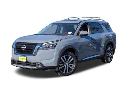 2025 Nissan Pathfinder Platinum FWD