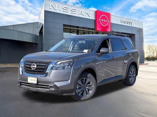 2025 Nissan Pathfinder SV FWD