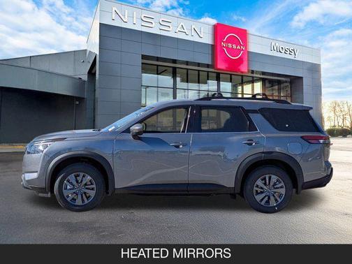 2025 Nissan Pathfinder SV FWD