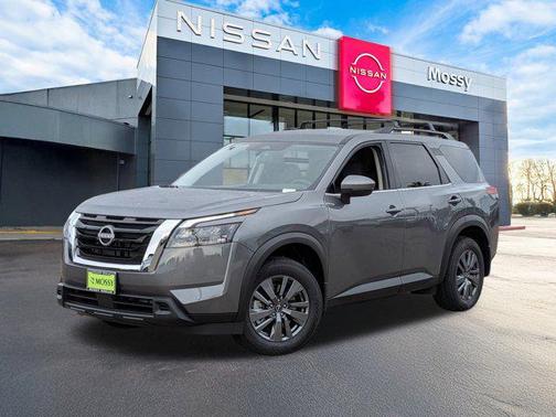 2025 Nissan Pathfinder SV FWD