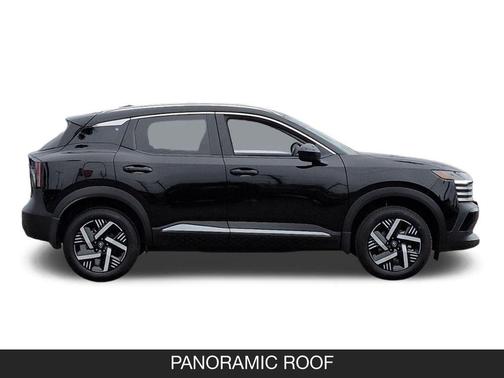 Super Black 2026 Nissan Kicks SV