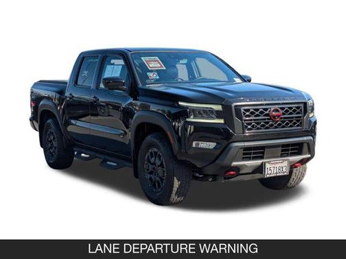 Super Black 2023 Nissan Frontier PRO-4X