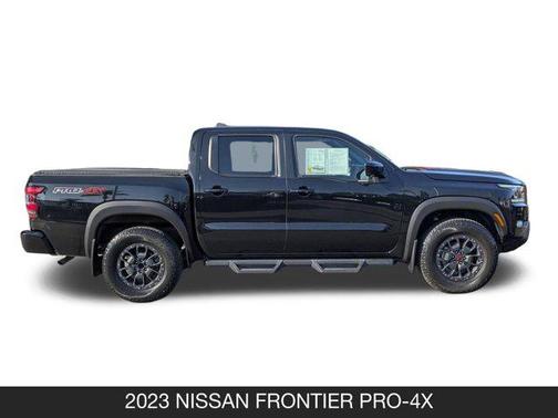 Super Black 2023 Nissan Frontier PRO-4X
