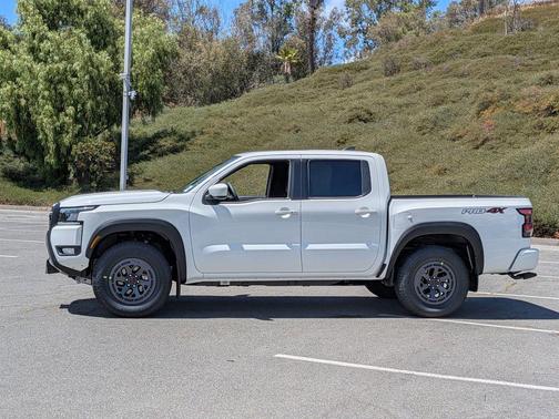 Glacier White 2026 Nissan Frontier PRO-4X