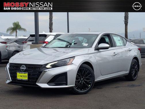 2025 Nissan Altima SV FWD