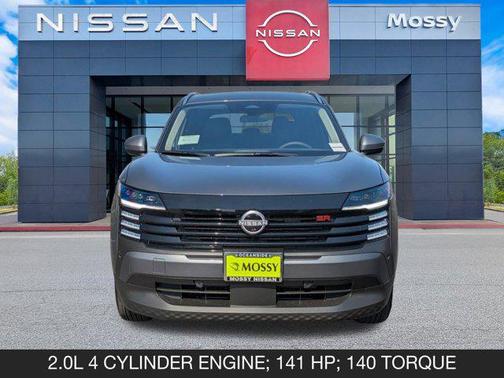 2025 Nissan Kicks SR