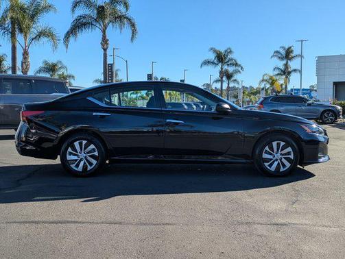 2025 Nissan Altima S FWD