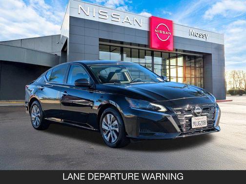 2025 Nissan Altima S FWD