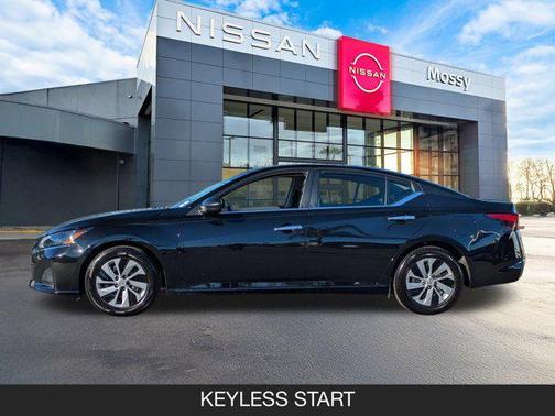 2025 Nissan Altima S FWD