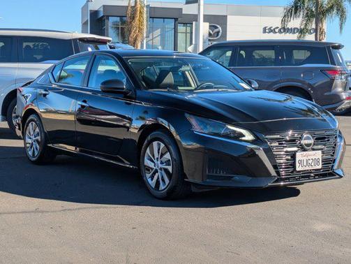2025 Nissan Altima S FWD