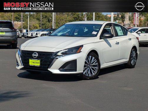 2025 Nissan Altima SV FWD