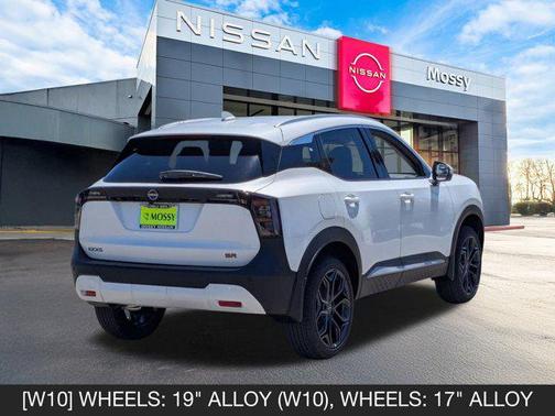 2025 Nissan Kicks SR