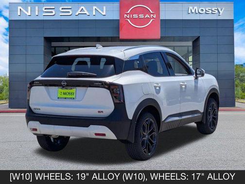 2025 Nissan Kicks SR