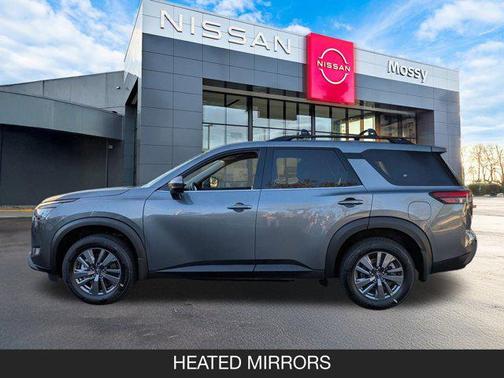 2025 Nissan Pathfinder SV FWD