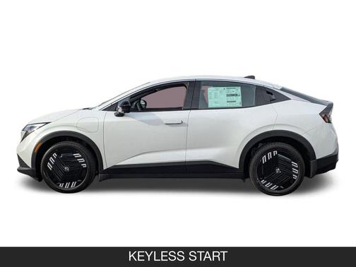 Everest White Pearl Tricoat 2026 Nissan Leaf S+