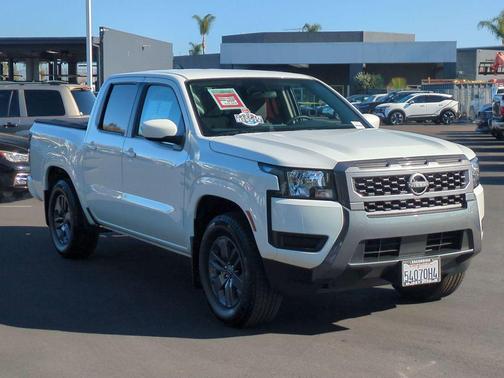 Glacier White 2025 Nissan Frontier SV