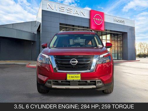 2025 Nissan Pathfinder Platinum 4WD