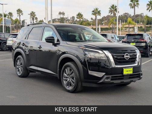 2025 Nissan Pathfinder SV FWD