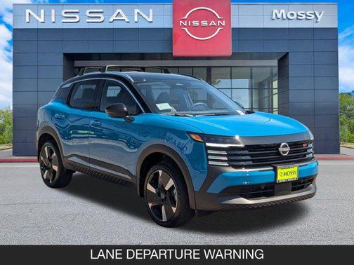 2025 Nissan Kicks SR