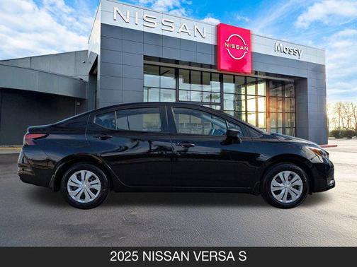 2025 Nissan Versa 1.6 S