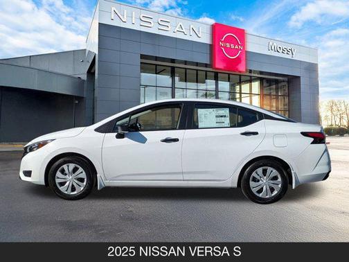 2025 Nissan Versa 1.6 S