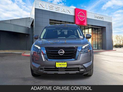 2025 Nissan Pathfinder SV FWD