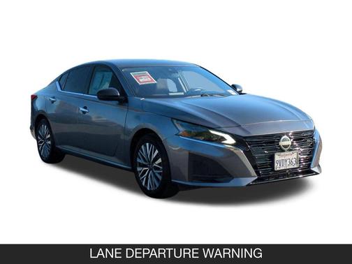 Gun Metallic 2024 Nissan Altima 2.5 SV