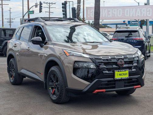 2026 Nissan Rogue Rock Creek