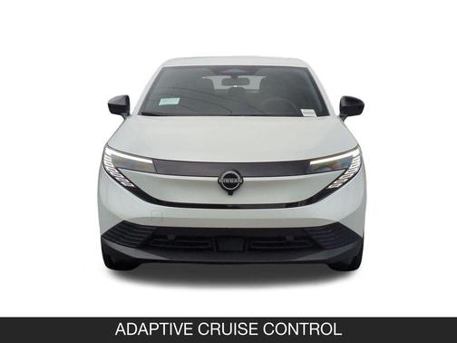 Everest White Pearl Tricoat 2026 Nissan Leaf S+