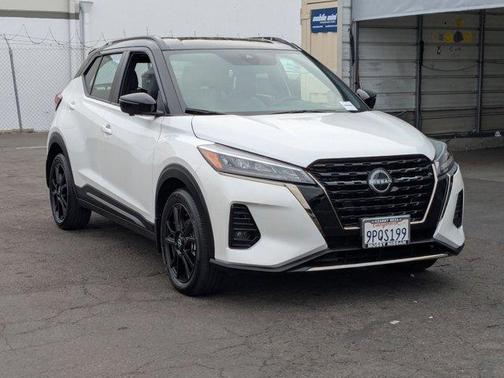 2024 Nissan Kicks SR