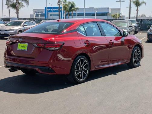 2025 Nissan Sentra SR