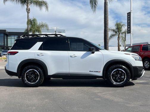 2025 Nissan Pathfinder Rock Creek 4WD