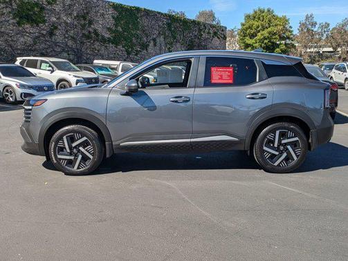 Gun Metallic 2025 Nissan Kicks SV