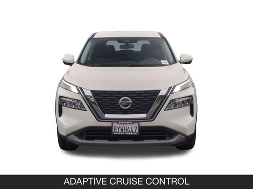 Pearl White Tricoat 2021 Nissan Rogue SV