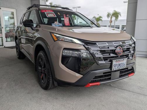 2025 Nissan Rogue Rock Creek