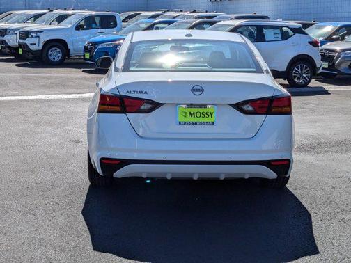 2025 Nissan Altima S FWD