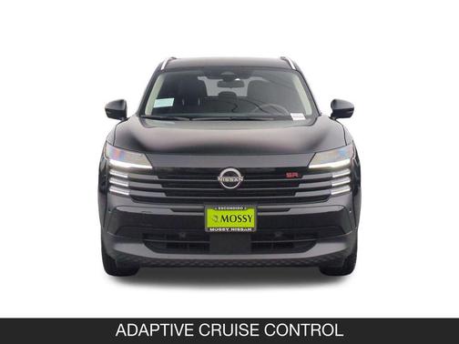 Super Black 2026 Nissan Kicks SR