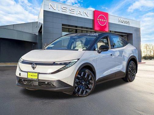 2026 Nissan Leaf PLATINUM+