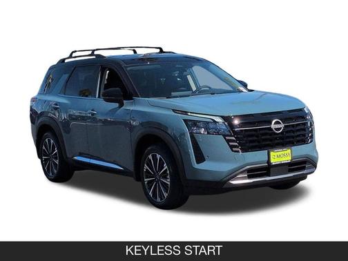 Baltic Teal/Super Black 2026 Nissan Pathfinder Platinum