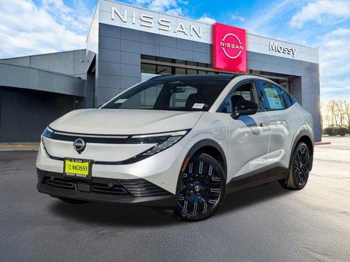 2026 Nissan Leaf PLATINUM+