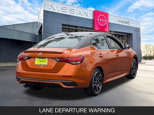 2025 Nissan Sentra SR