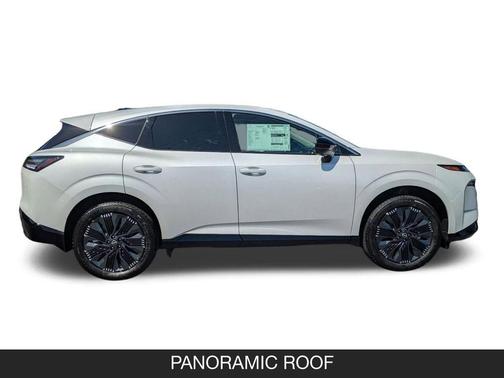 Everest White Pearl Tricoat 2026 Nissan Murano Platinum