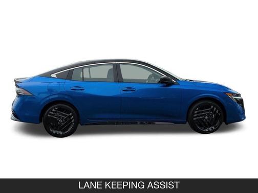 Bluestone Pearl/Super Black 2026 Nissan Sentra SR