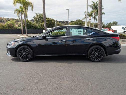 2025 Nissan Altima SV FWD