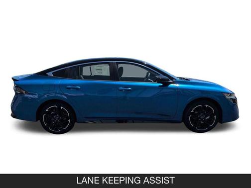 Bluestone Pearl/Super Black 2026 Nissan Sentra SR
