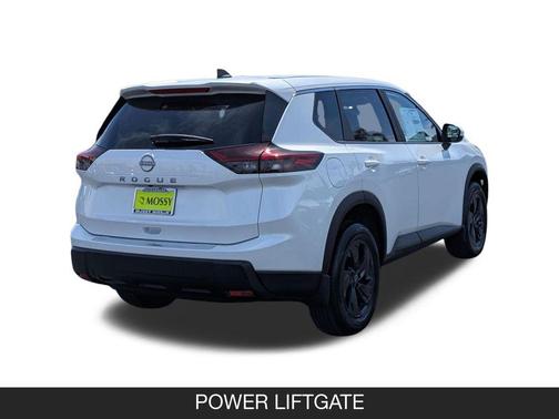 Everest White Pearl Tricoat 2026 Nissan Rogue SV