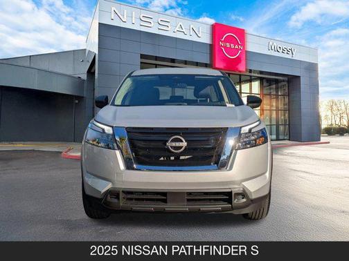 2025 Nissan Pathfinder S FWD